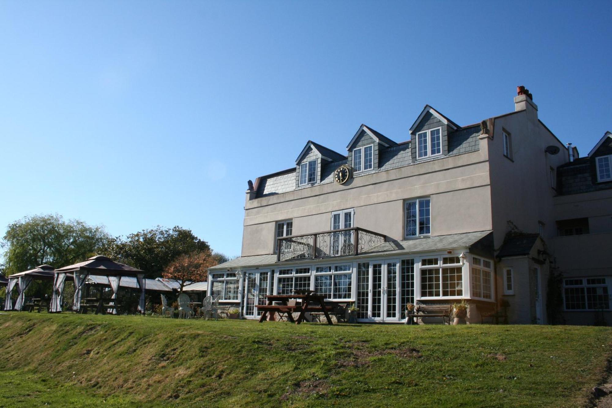 Great Trethew Manor Hotel & Self Catering Lodges Liskeard Exterior photo